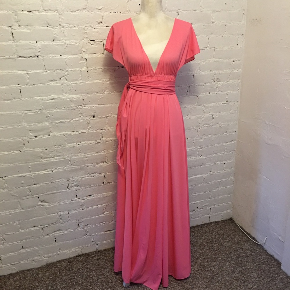 John Kloss for Cira vtg 70s deep v- neck nightgown pink size s-m